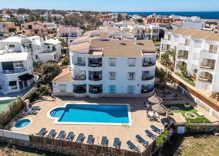 Apartamentos Sol Ponent