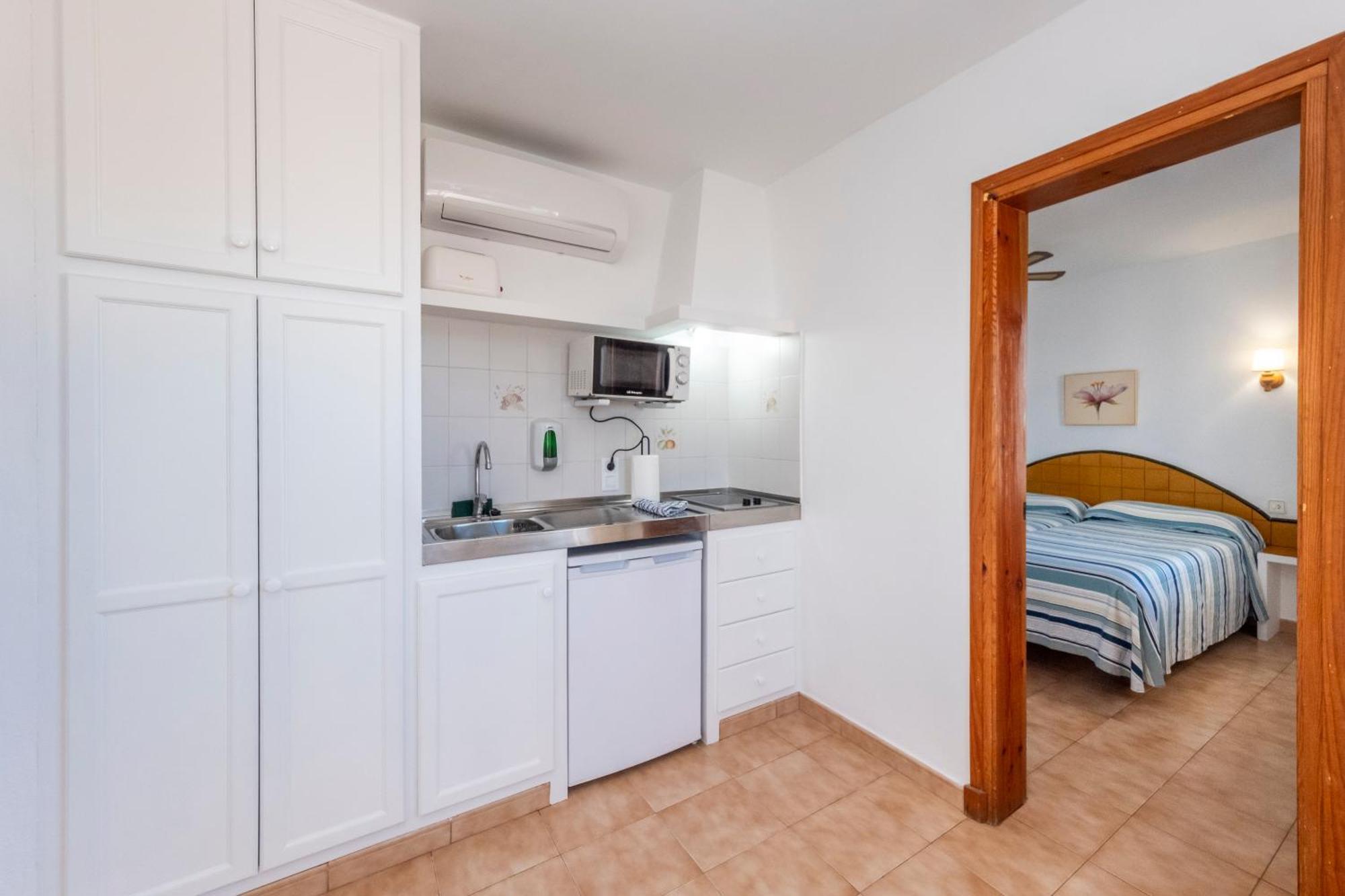 Apartment Sol Ponent Cala Blanca (Menorca)